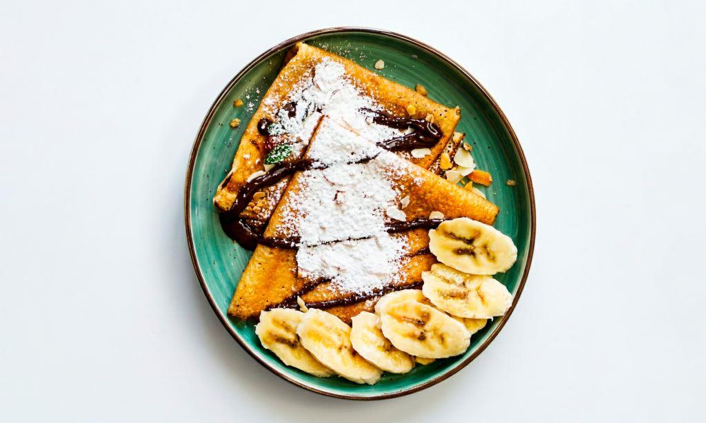 С шоколадной пастой и бананом